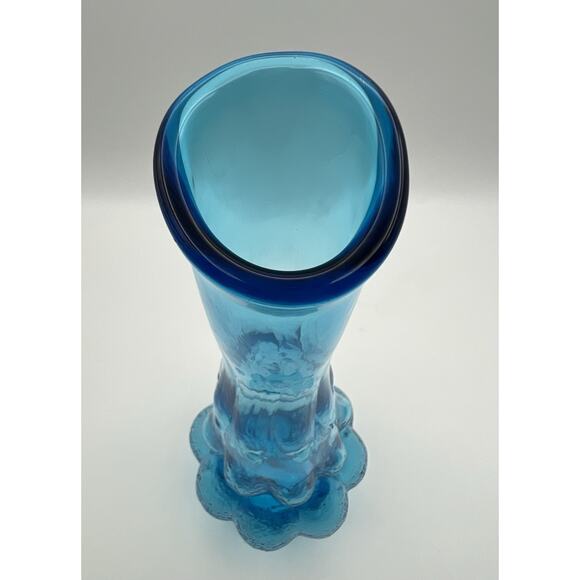 Vintage Kanawha Blue Uranium Glass 8 Toe Swung Glass Vase 13” Bubble Glass MCM - Picture 4 of 10